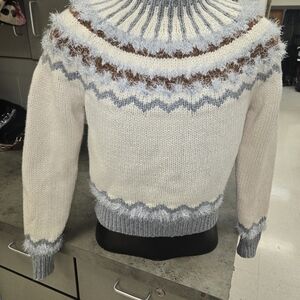 Cozy Knit Sweater with Gray and Brown Accents